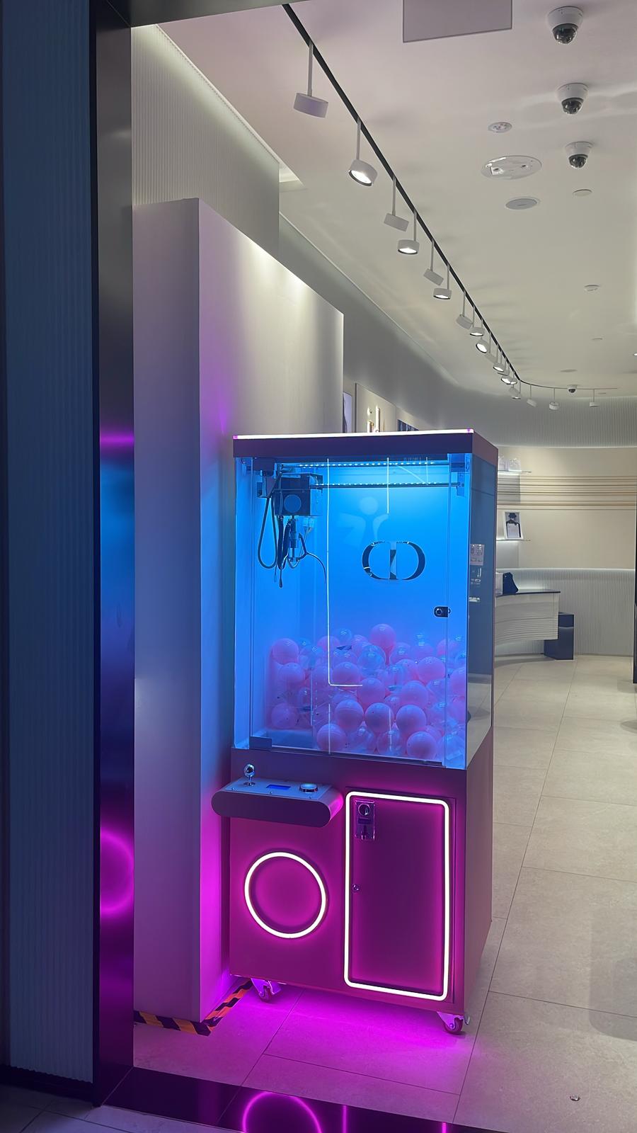 Dior retail backdrop at Vivocity